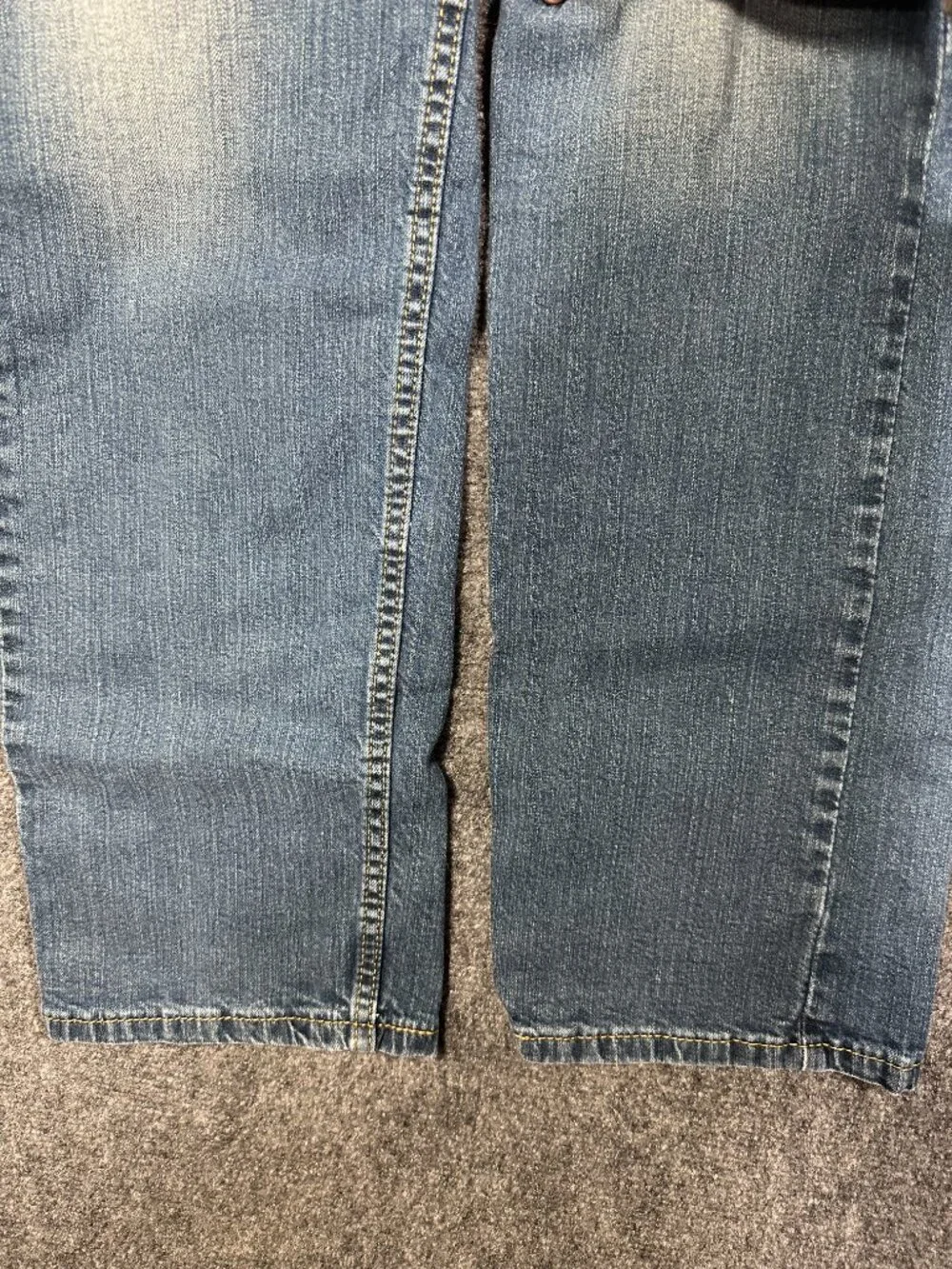 Levis 505 Jeans Mens 34 X 35 Medium Wash Cotton Stretch Straight Leg Pockets